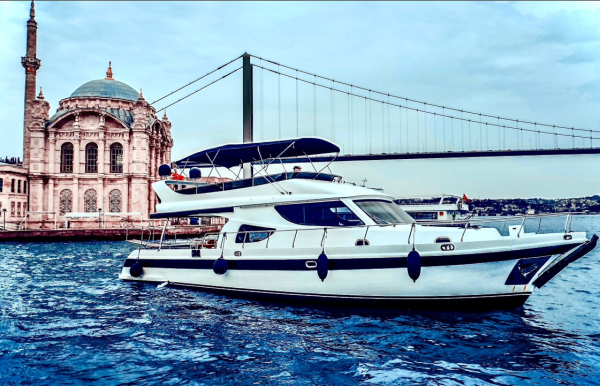 İstanbul Boğazı Saatlik Tur BTB EN-1